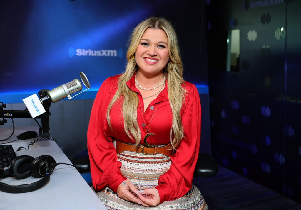 Kelly Clarkson visits SiriusXM at SiriusXM Studios on June 21, 2023 in New York City.