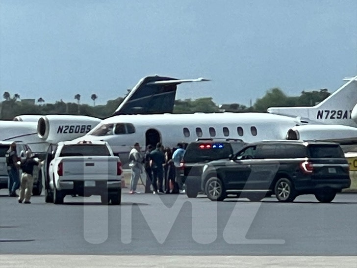 Diddy Seen Dealing With Federal Agents