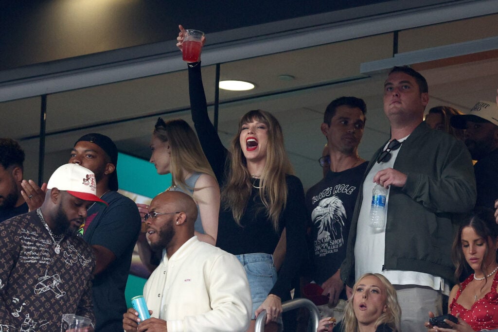 Taylor Swift cheers prior to the game between the Kansas City Chiefs and the New York Jets at MetLife Stadium on October 01, 2023 in East Rutherford, New Jersey.